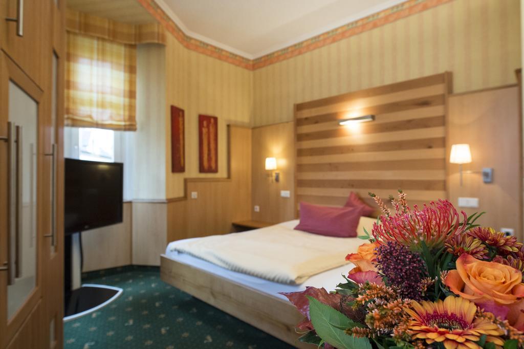 Ambient Hotel Zum Schwan Gelsenkirchen Exterior photo