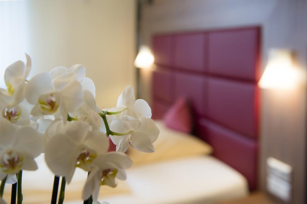 Ambient Hotel Zum Schwan Gelsenkirchen Exterior photo